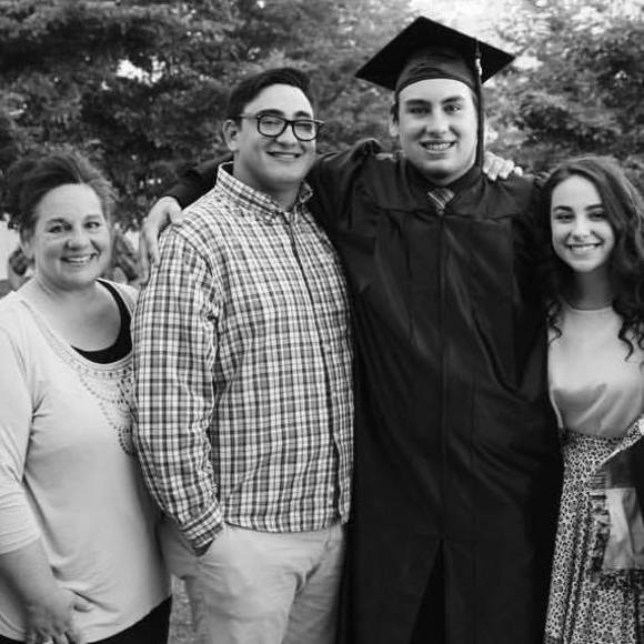 Meet your Posher, Tonya - Picture 1 of 1